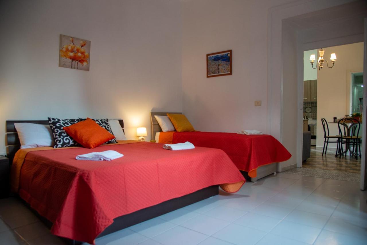 Domus Anticaglia By Domusextra Apartment เนเปิลส์ ภายนอก รูปภาพ
