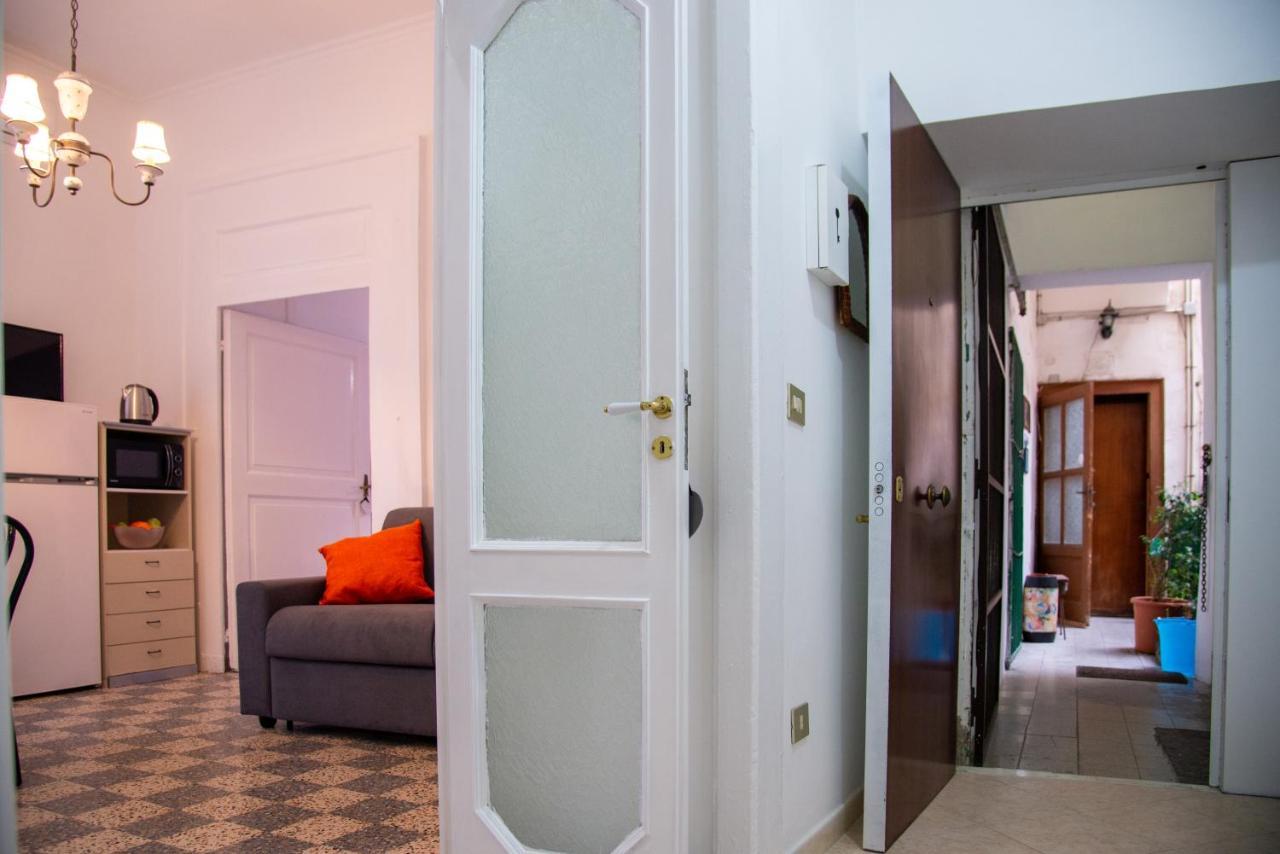 Domus Anticaglia By Domusextra Apartment เนเปิลส์ ภายนอก รูปภาพ